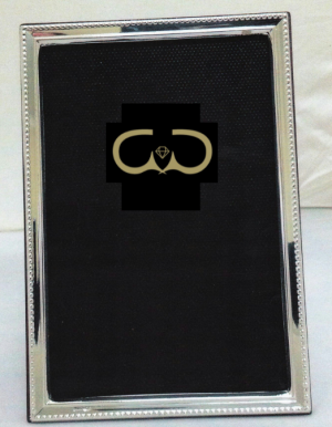 MOLDURA PRATA RECTANGULAR PICOTADA