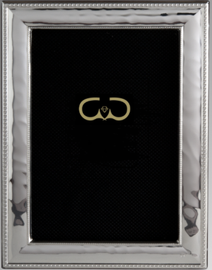 MOLDURA PRATA RECTANGULAR MARTELADA PICOTADA